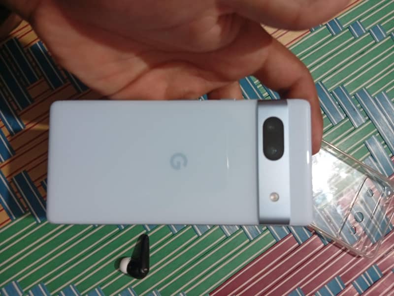 Google Pixel 7a 4