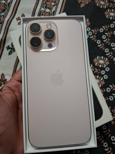 Apple iPhone 16 Pro Max