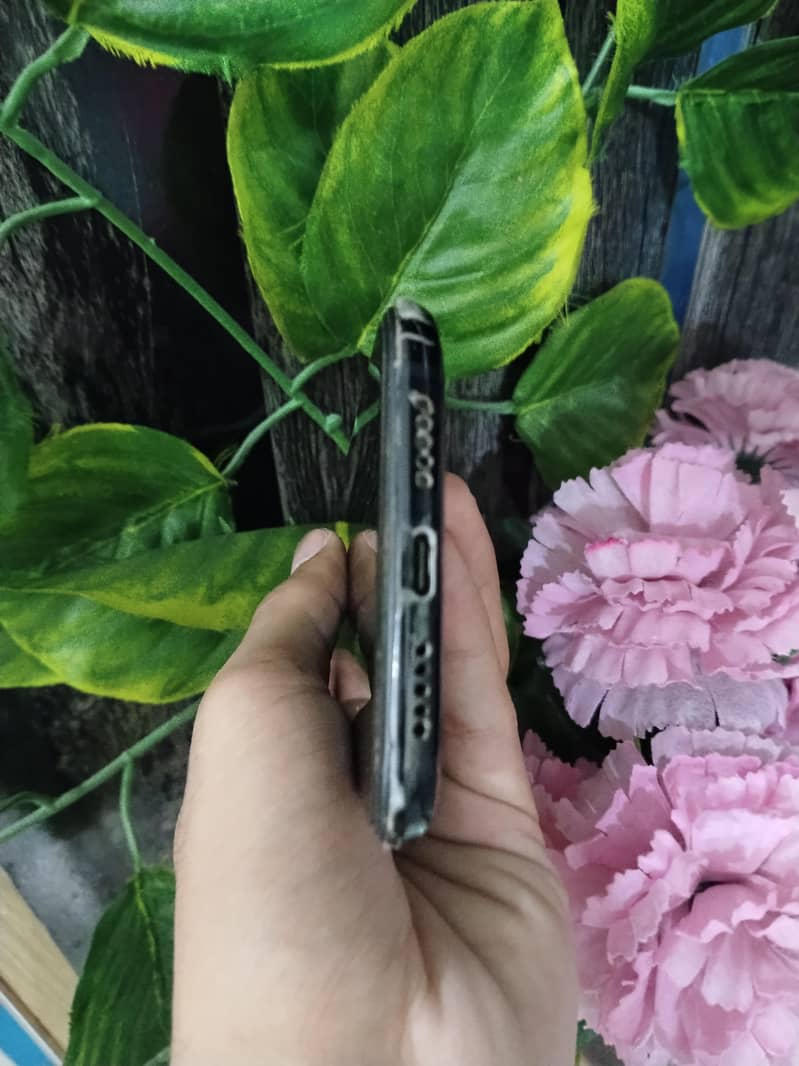 One Plus 6T 3