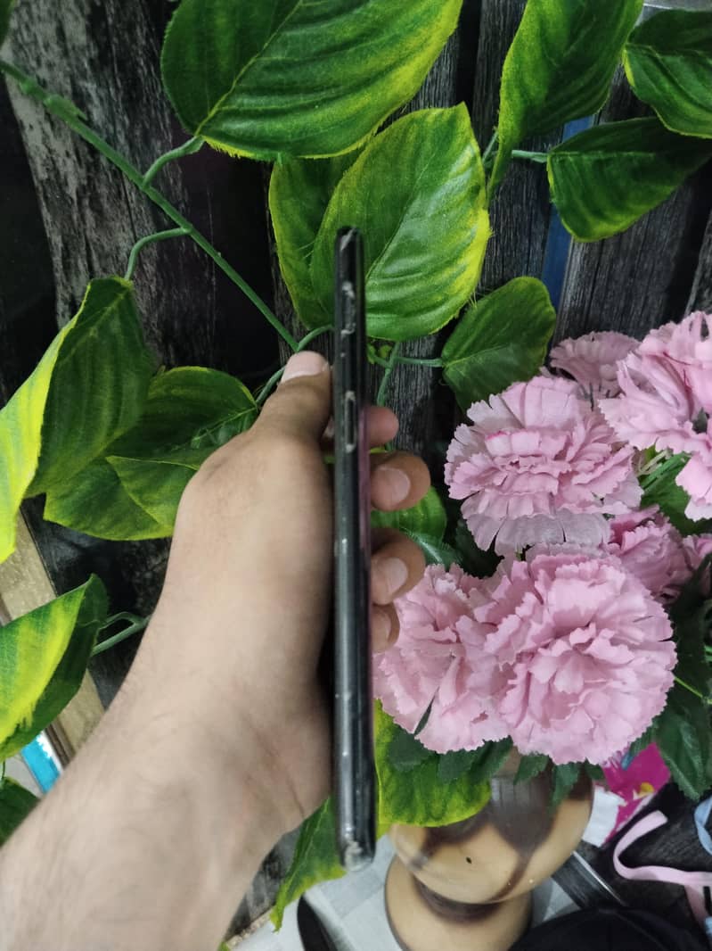 One Plus 6T 4