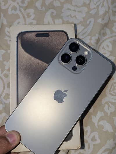 iPhone 15 Pro Max JV