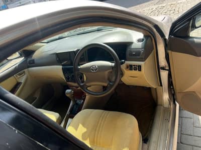 Toyota Corolla SE saloon 1.6 A/T