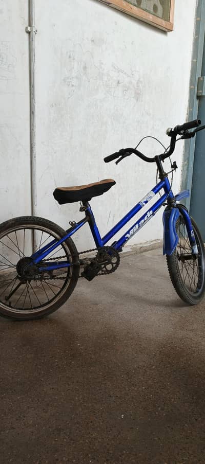 used.  6 to 8 year child in good condition in 4k