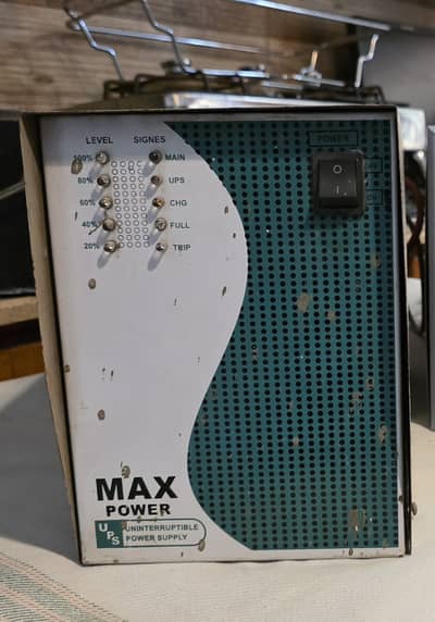 UPS Desi  1000 watt - double battery