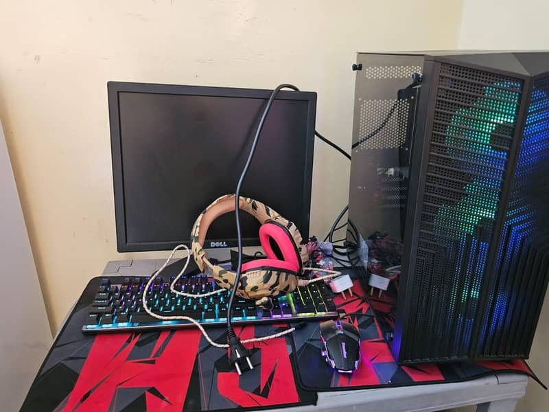 Gaming PC setup 4