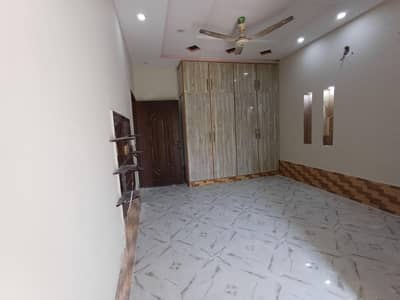 House for Rent in bahria town lahore 5 marla portion 1st floor