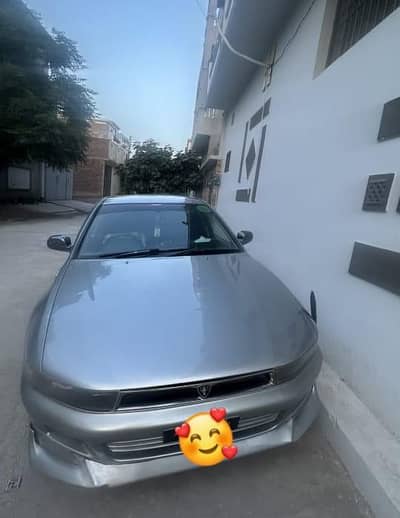 Mitsubishi Galant 2000