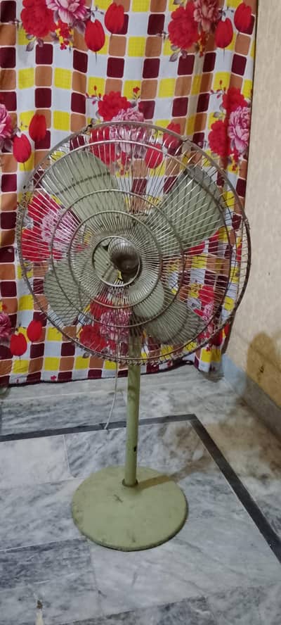 Used Pedestal Fan for Sale – Good Working Conditionاستعمال