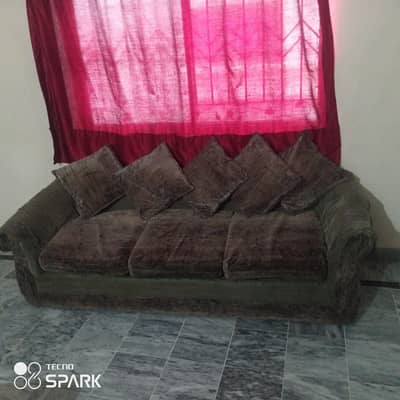 6 seater comfort sofa for urgent sale due to shifting in reasonable co