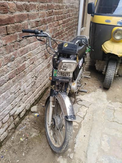 Honda CD70 for sale