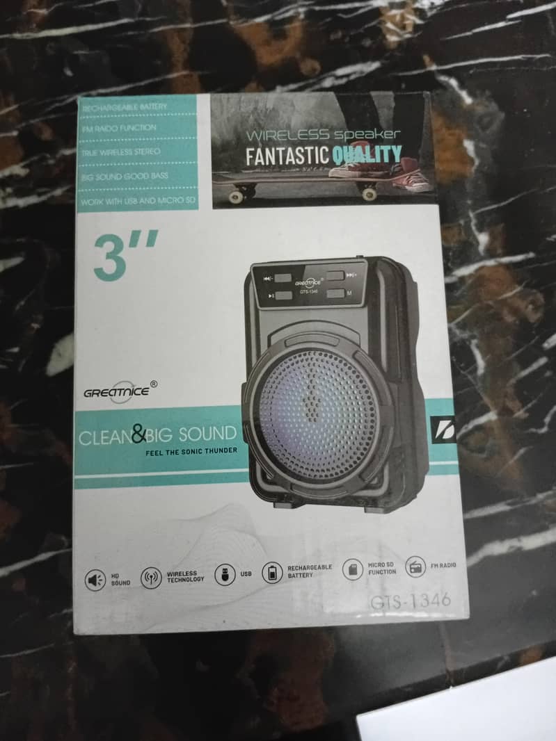 3 inch Bluetooth speaker . 0