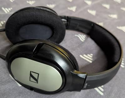 Sennheiser HD 201 Studio Monitoring Headphones