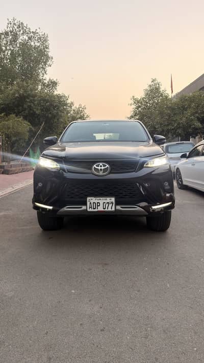 Toyota Fortuner Legender 2023