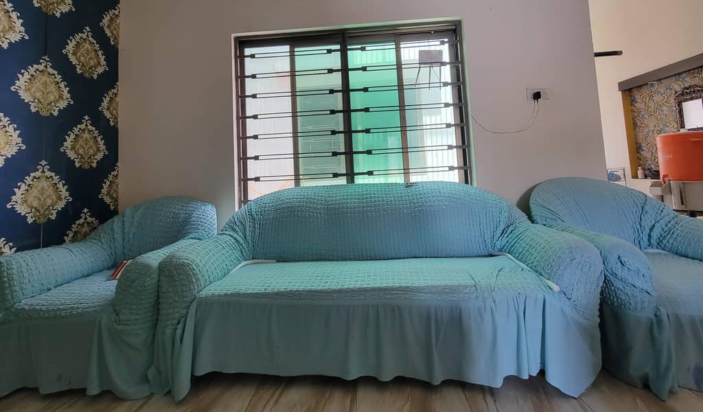 Comfortable Sofa Set 0