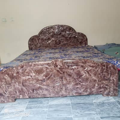 queen size wooden bed for urgent sale