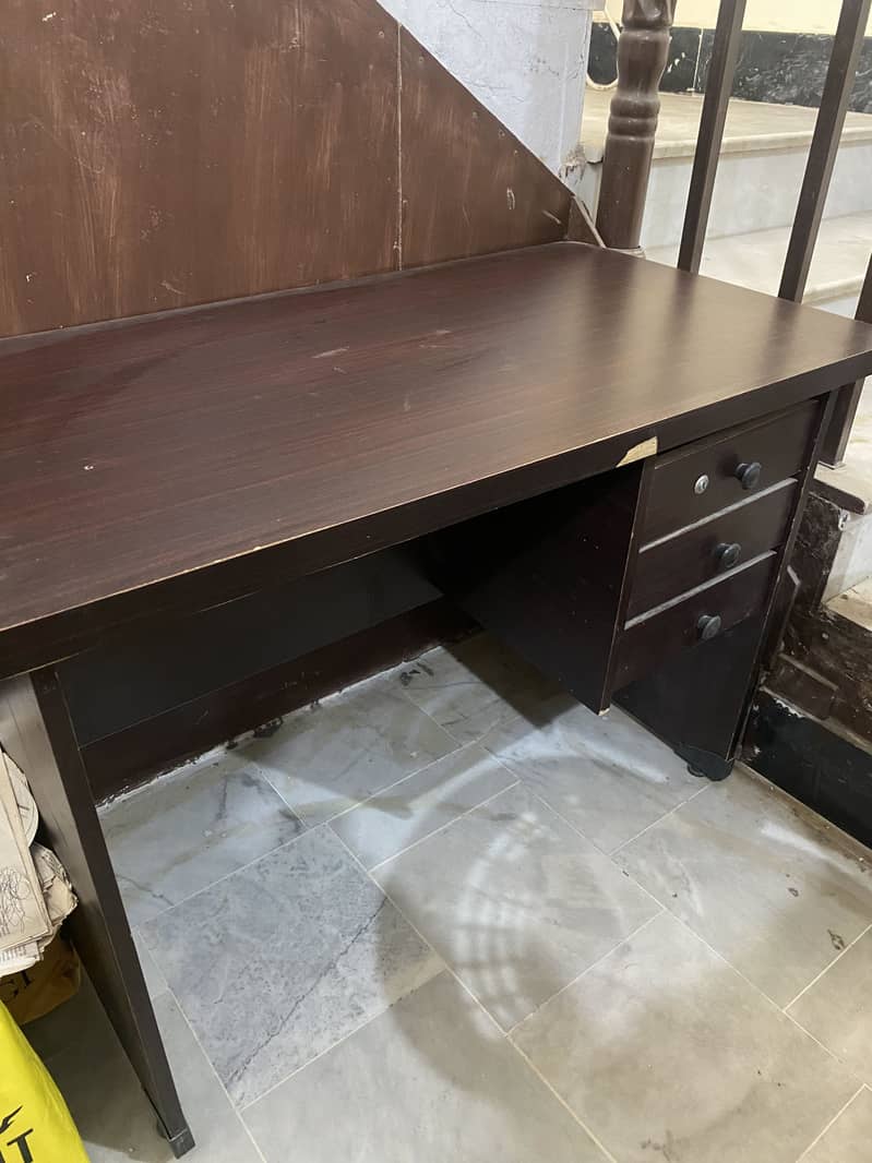 Office table 0