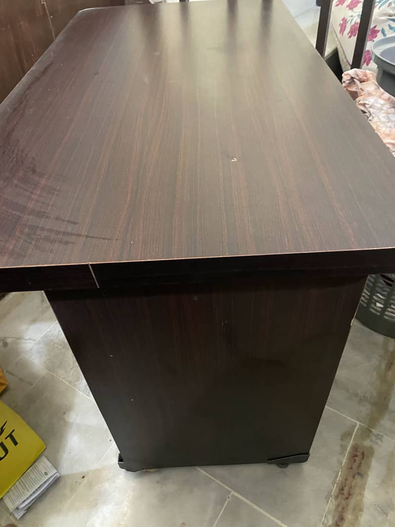 Office table 1