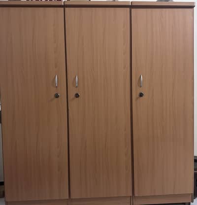 Cupboard 3 door