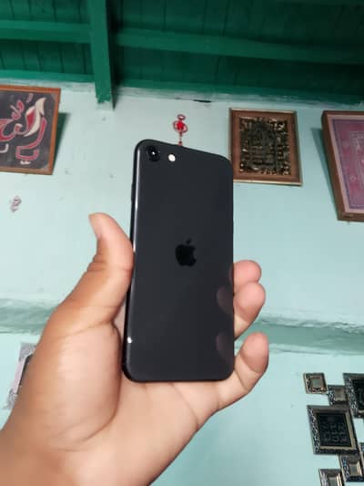 Apple iPhone SE
