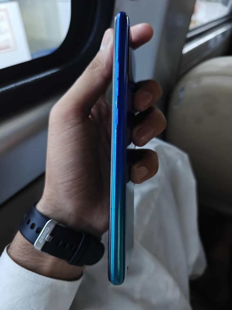Tecno Spark 5 Pro 4