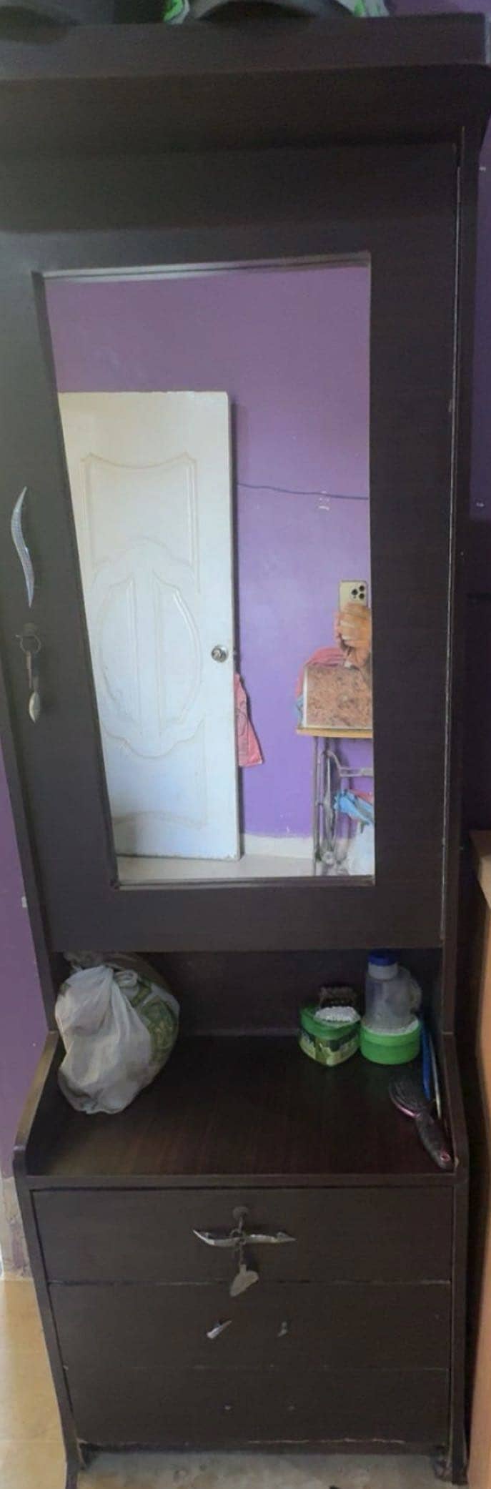 Dressing table 0