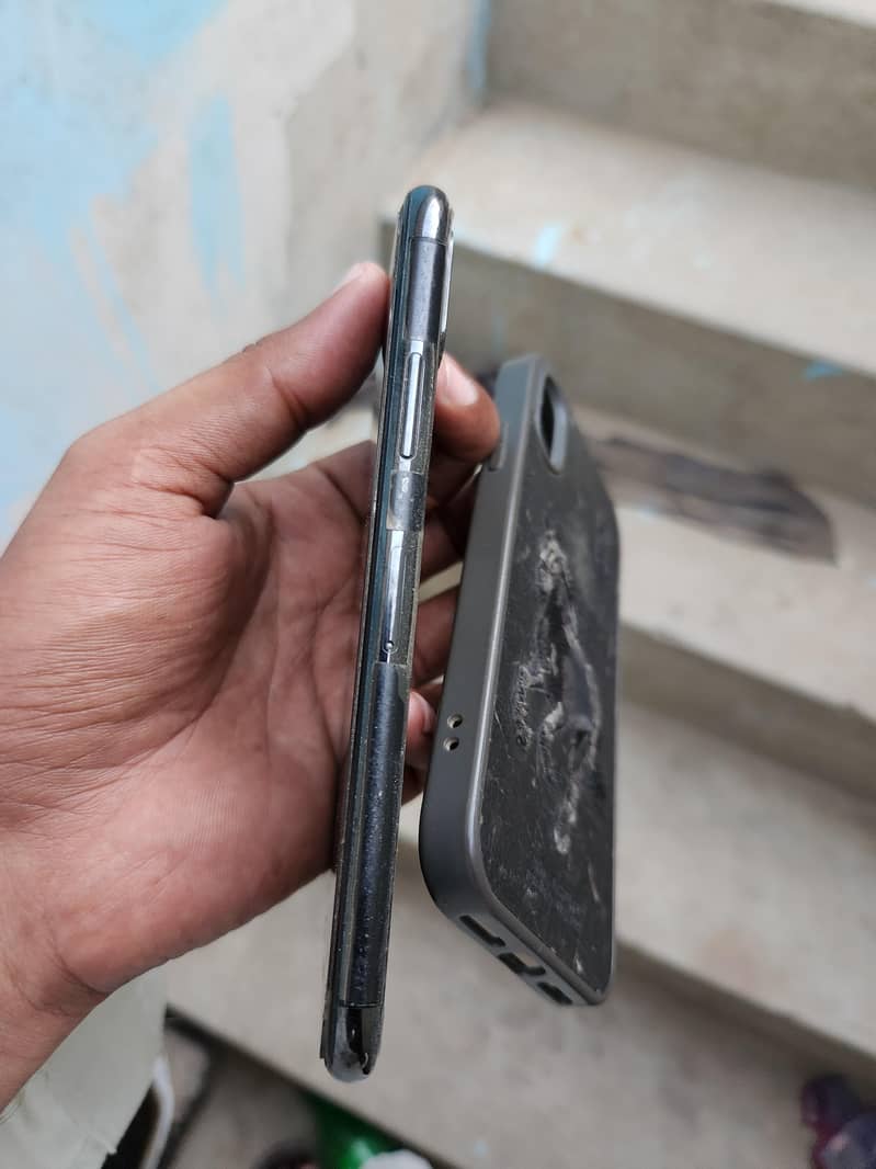 Apple iPhone X 1