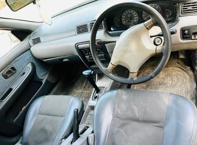Nissan Sunny 2000
