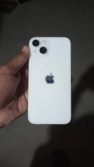 Apple iPhone 13