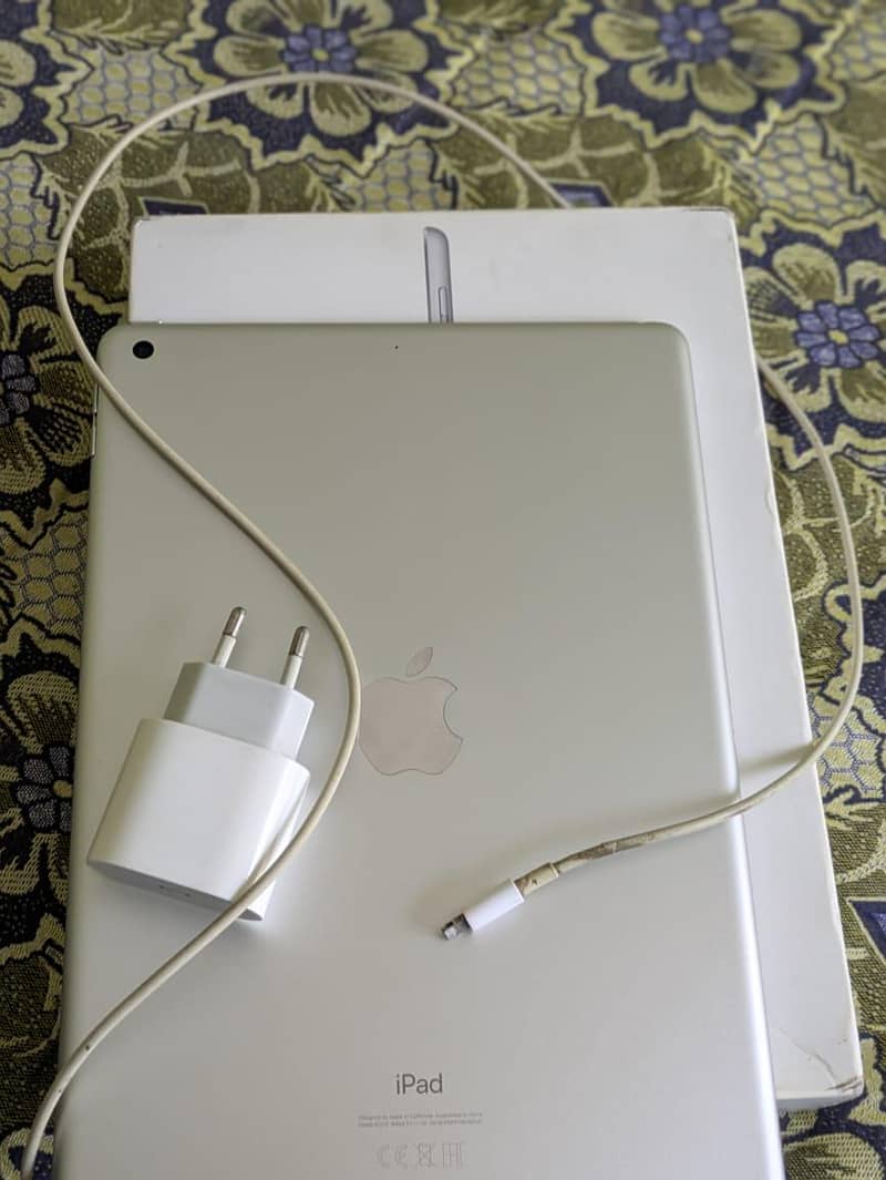 Ipad , Ipad 8th generation 4