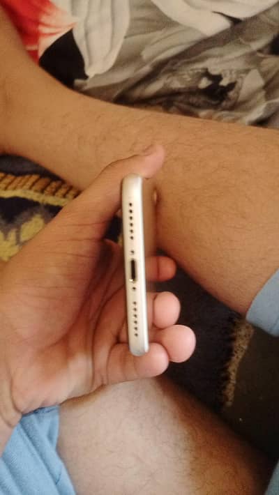 Apple iPhone 7