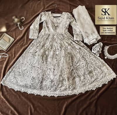 Beautiful Brand new maxi for sale