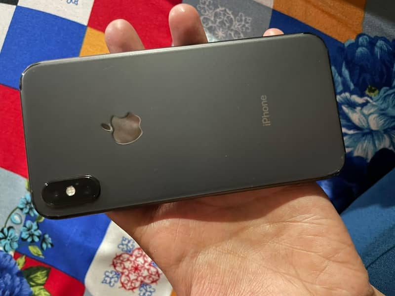 Apple iPhone X 3