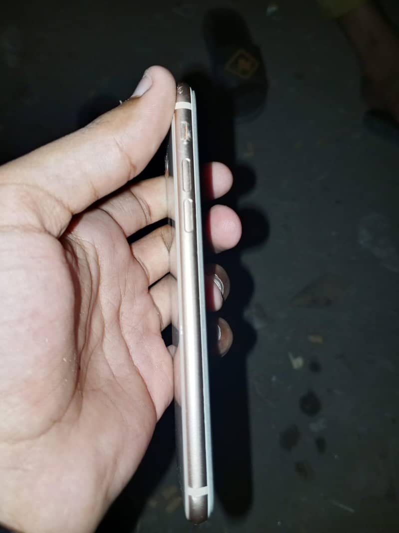 Apple iPhone 8 2