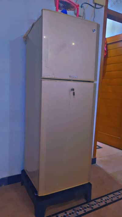 PEL refrigerator