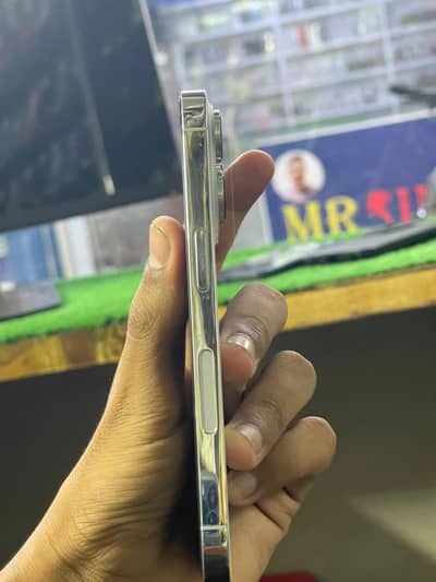 Apple iPhone 14 Pro