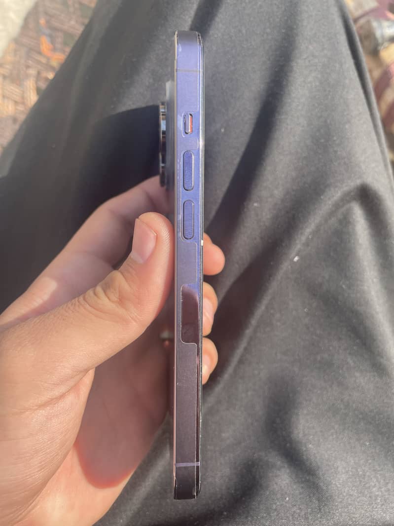 iPhone 14 Pro 1