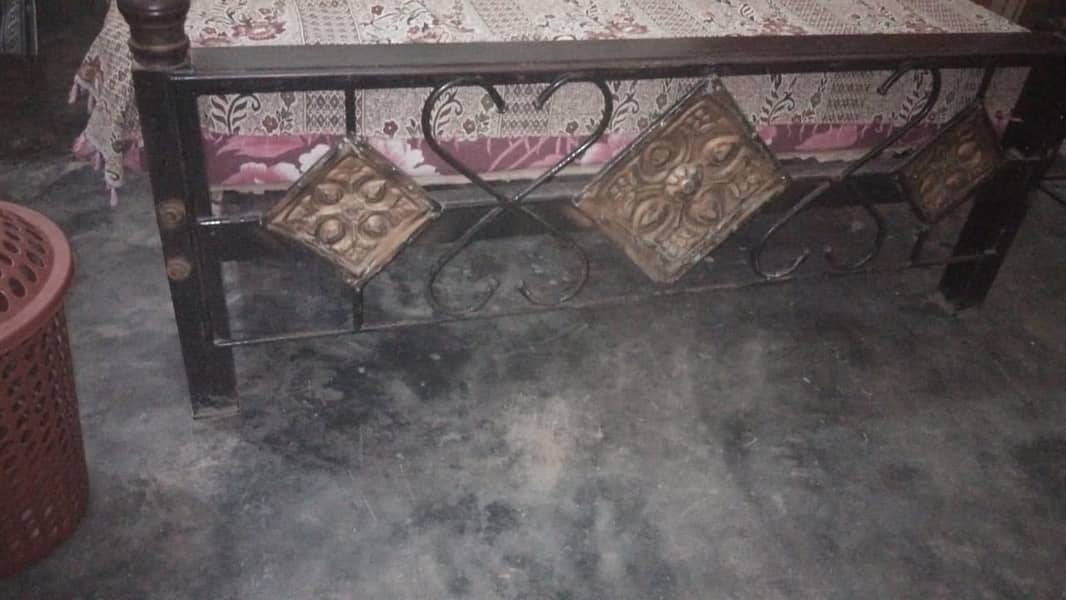 Iron bed 3