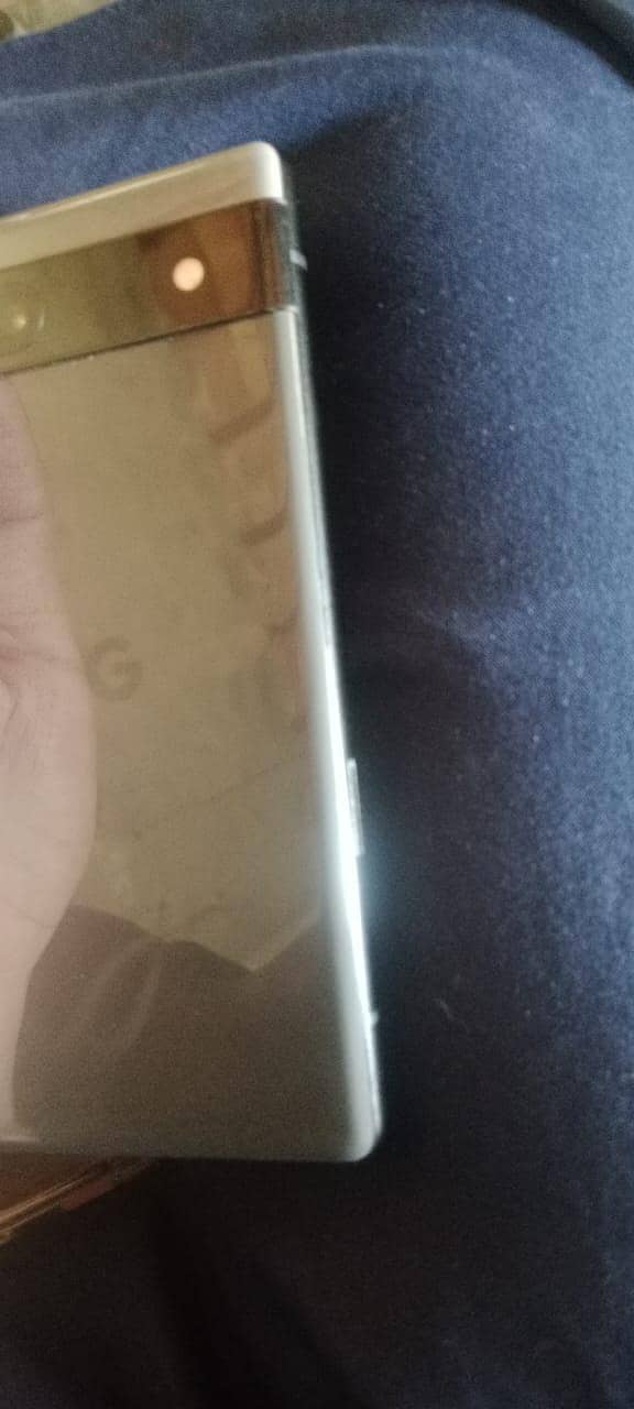 Google Pixel 6a 5