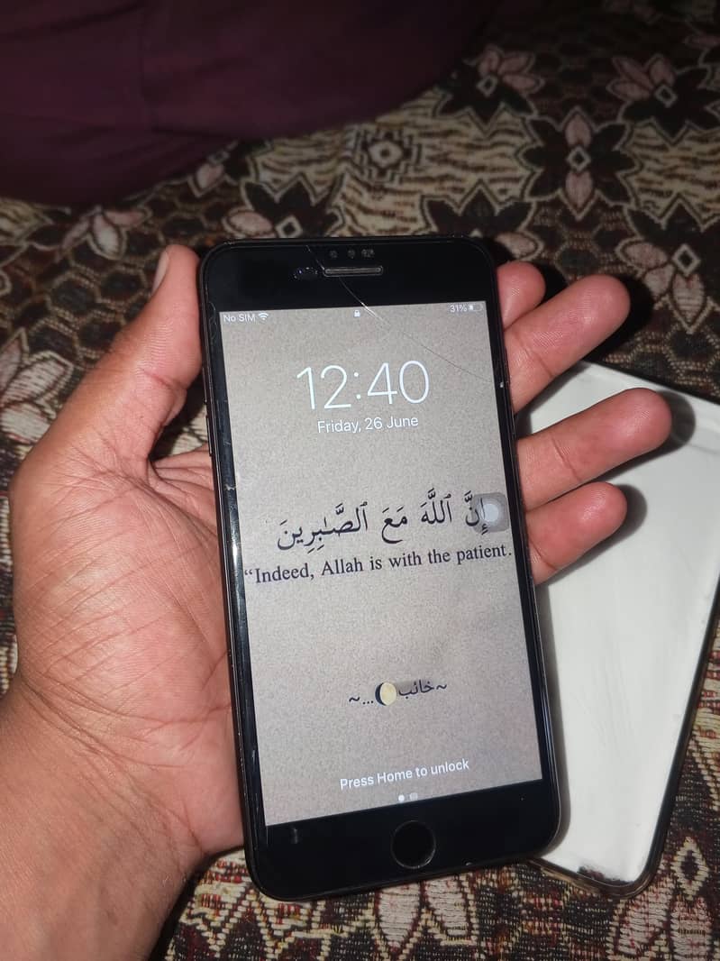 Apple iPhone 7 Plus 3