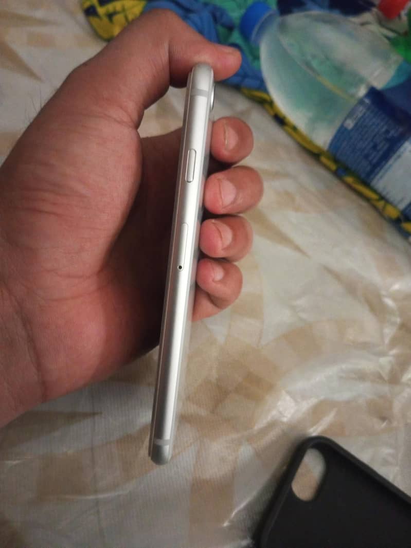 Apple iPhone 8 2
