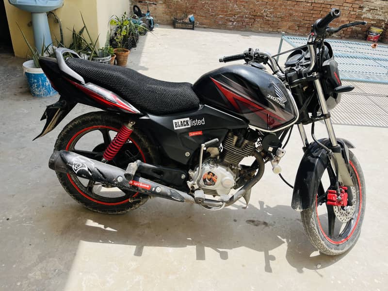 CB125f special edition 1