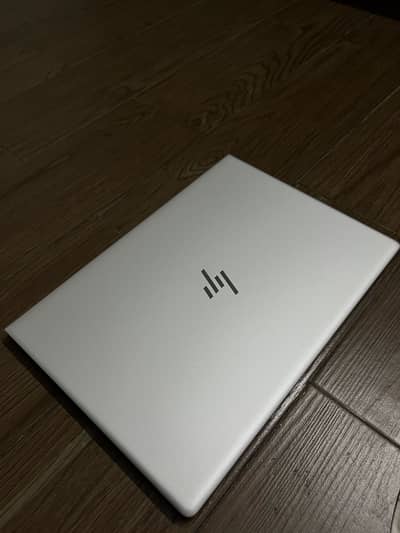 HP EliteBook 840 G5 | Core i7-8550U | 8GB RAM | 477GB Storage