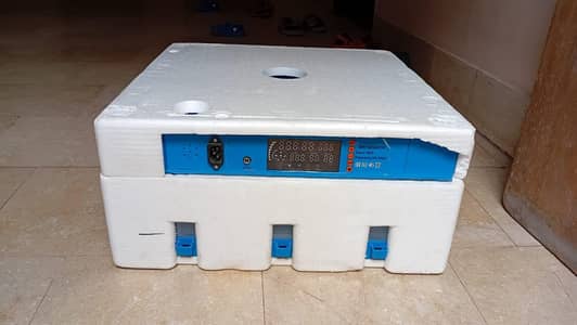 64 eggs automatic incubator