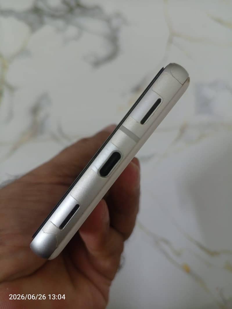 Google Pixel 7a 4