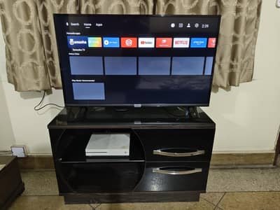 TV trolley in immaculate condition