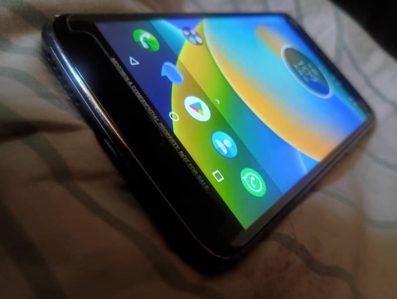 MOTO E4 PLUS 2