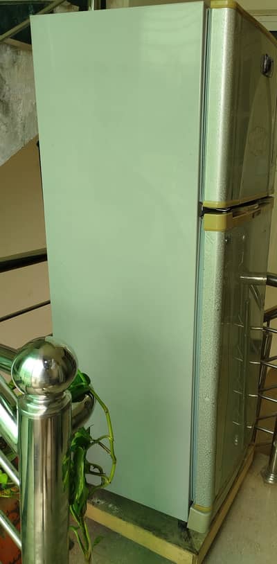 Dawlance Refrigerator for Sale, Good Condition, Powerful Compressor