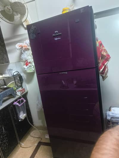 Dawlance Full Size Glass Door Refrigerator