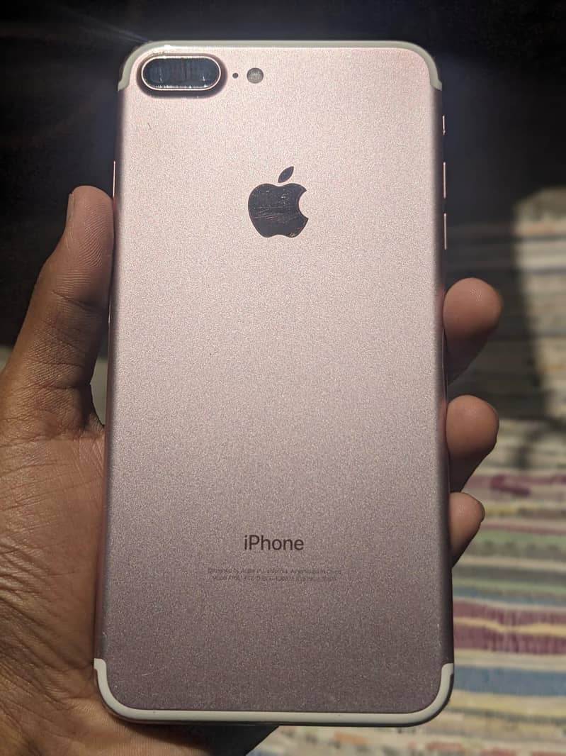Apple iPhone 7 Plus 0