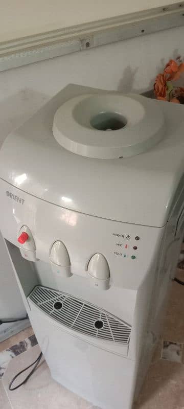 orient dispenser+refrigerator